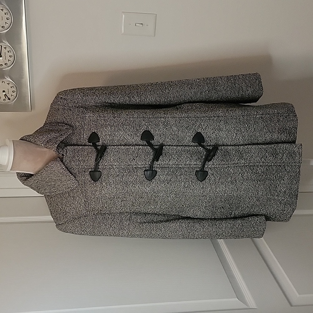 Ellen Tracy Gorgeous Size 10, Tweed Wool Blend Toggle Close Coat Gray, Exc. Cond